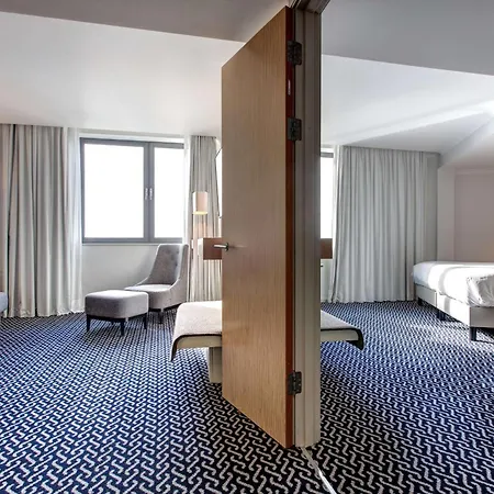 ラディソン ブルー ウォーターフロント ホテル， ジャージー 4*