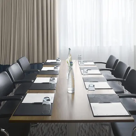 酒店 泽西水滨丽笙酒店 4*