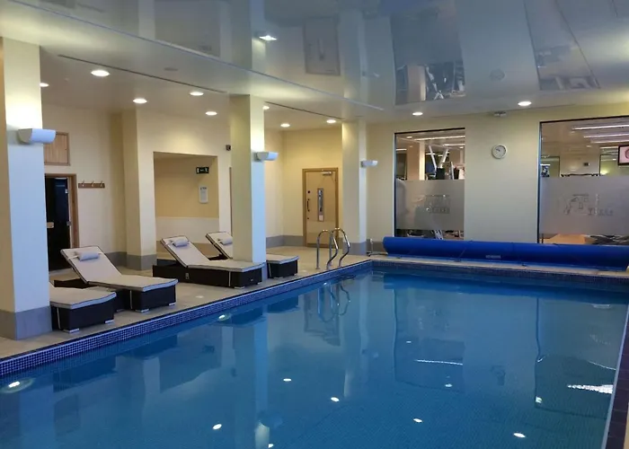 Radisson Blu Waterfront Hotel, Jersey فندق 4*