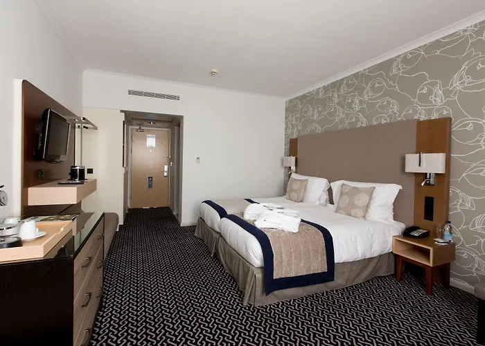 Radisson Blu Waterfront Hotel, Jersey Hotel 4*