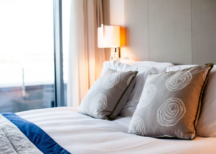 Radisson Blu Waterfront Hotel, Jersey Hotel