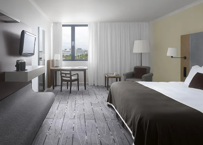 Radisson Blu Waterfront Hotel, Jersey