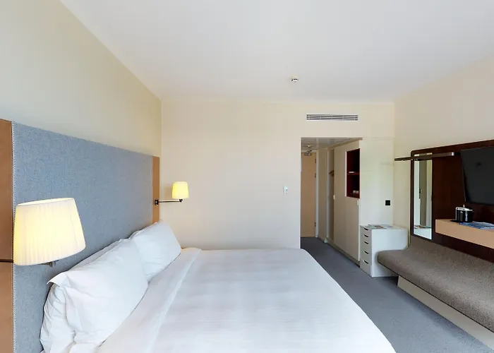 Hotel Radisson Blu Waterfront Hotel, Jersey 4*