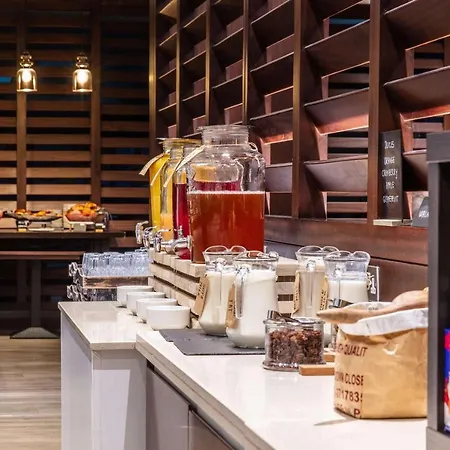 Hotel Radisson Blu Waterfront Hotel, Jersey 4*
