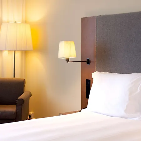Radisson Blu Waterfront Hotel, Jersey Hotel 4*