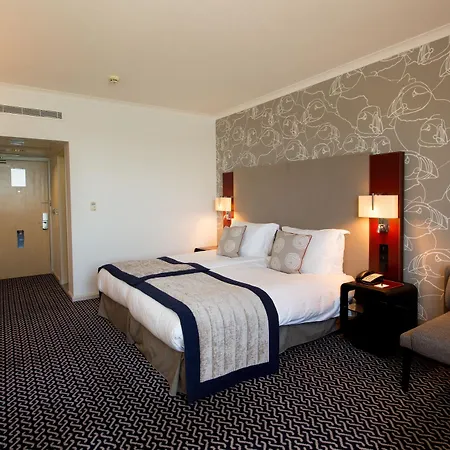 Radisson Blu Waterfront Hotel, Jersey Hotel