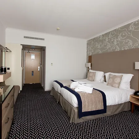 Radisson Blu Waterfront Hotel, Jersey Hotel 4*