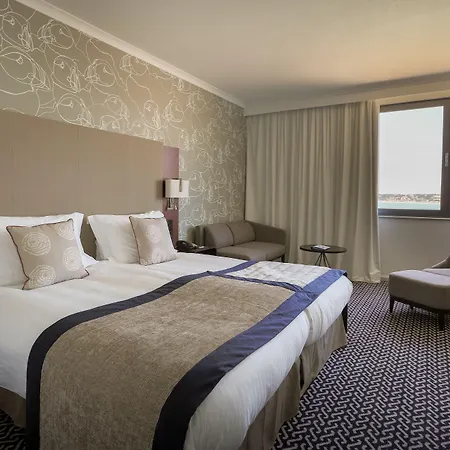 Radisson Blu Waterfront Hotel, Jersey 4*