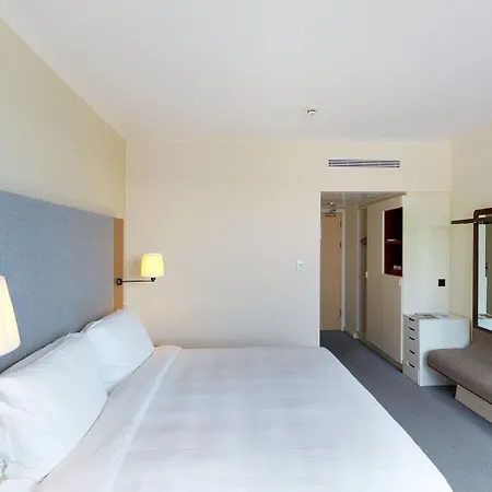 Hotel Radisson Blu Waterfront Hotel, Jersey 4*