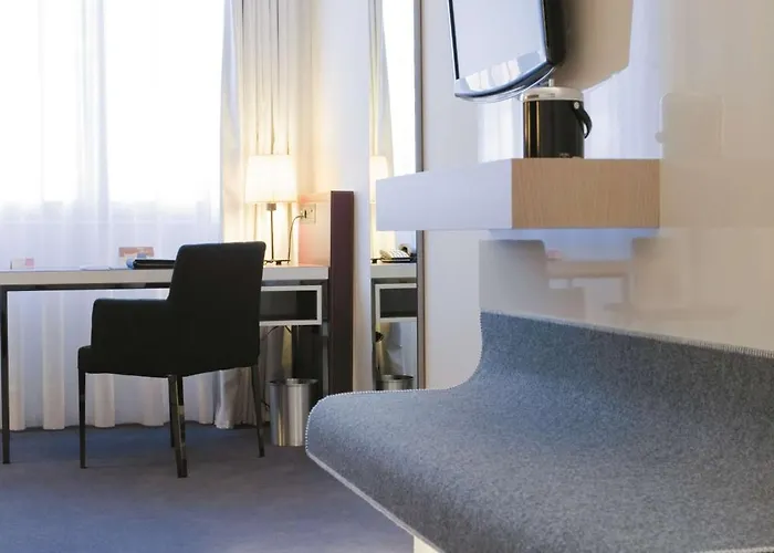 מלון Radisson Blu Waterfront Hotel, Jersey 4*