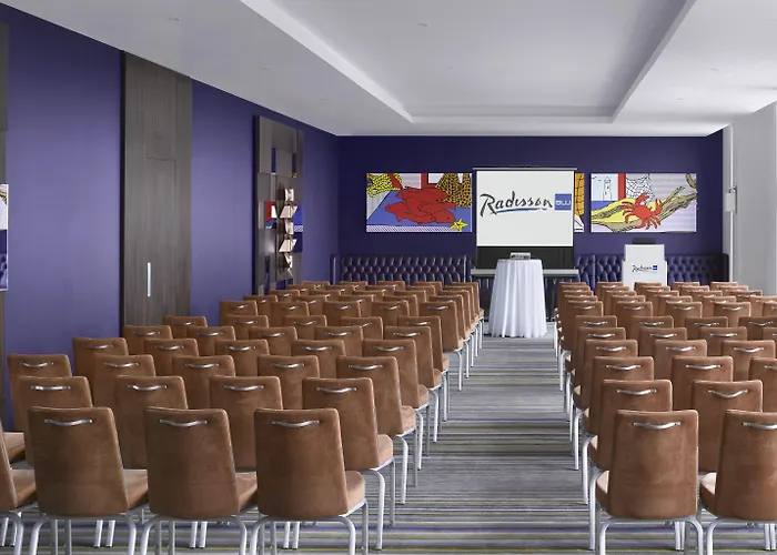 Radisson Blu Waterfront Hotel, Jersey